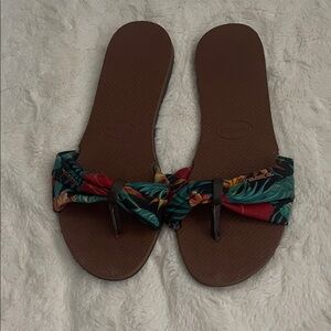 Havaianas Brown and Floral Women's Sandals